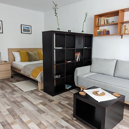 Sebastian Studio Apartment Bucarest Extérieur photo