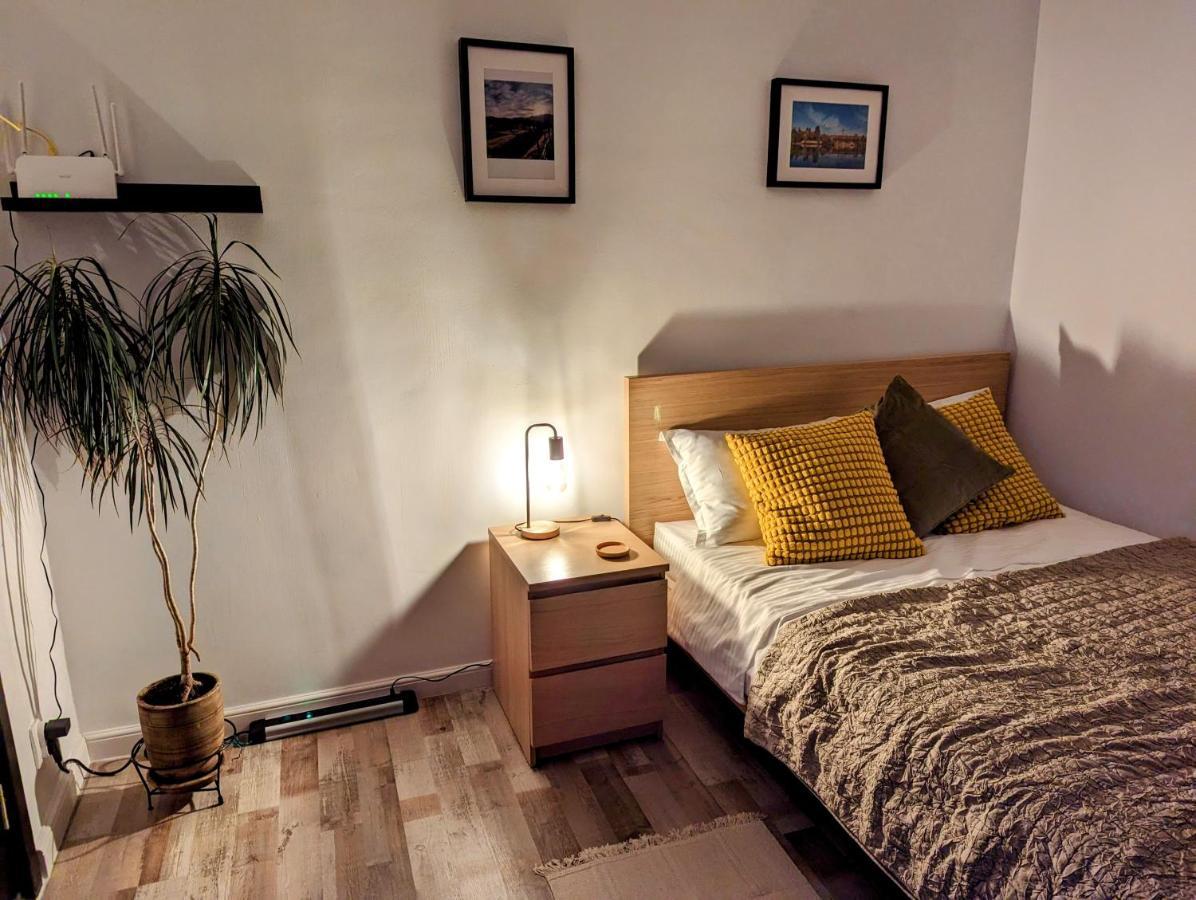 Sebastian Studio Apartment Bucarest Extérieur photo